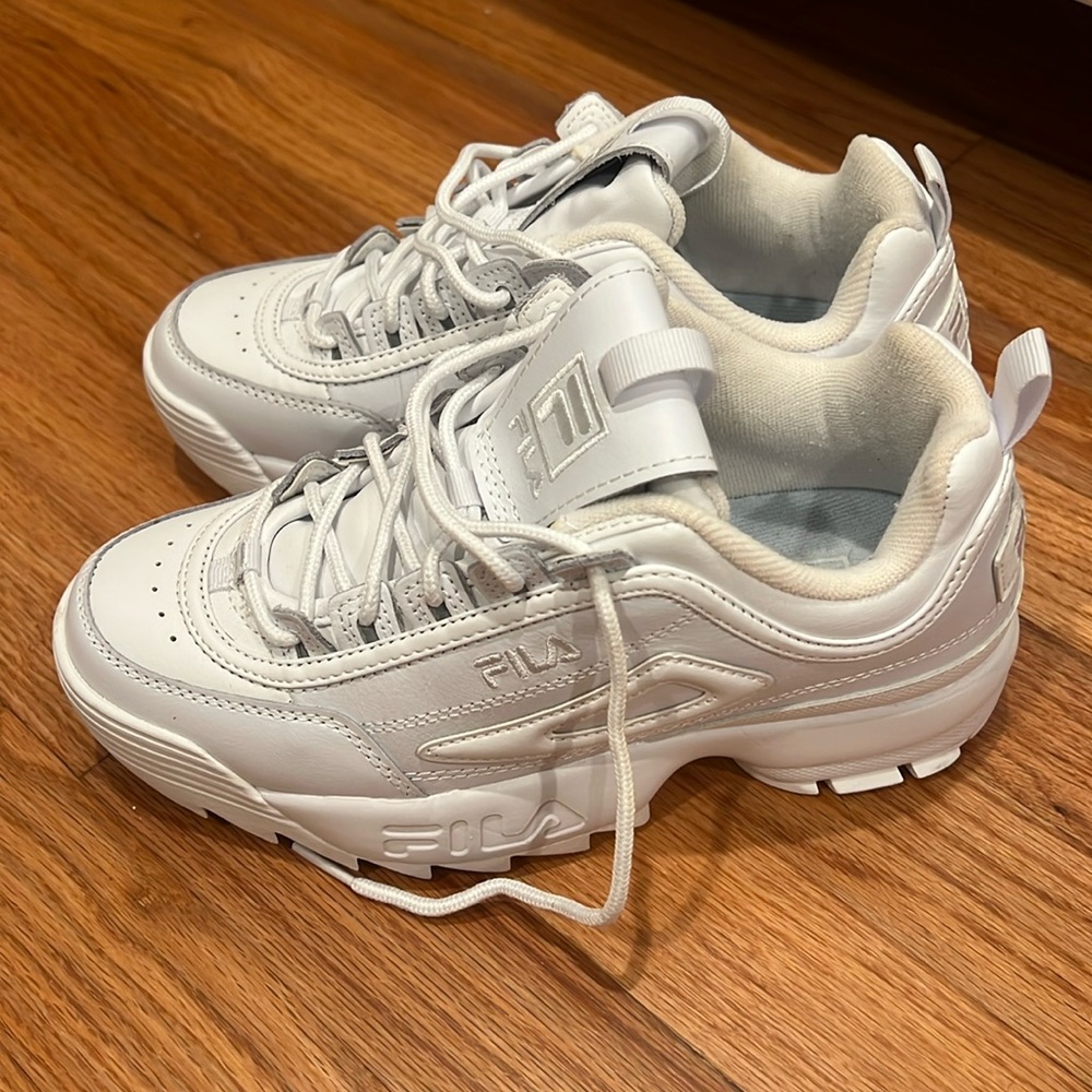 Fila Disruptor II Chunky White Sneakers Women’s 7.5